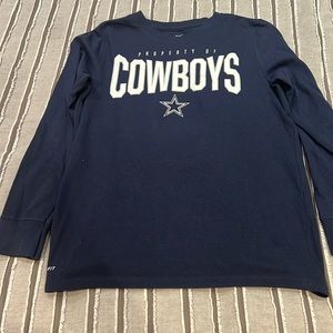 Boys size M NIKE DALLAS COWBOYS long sleeve shirt